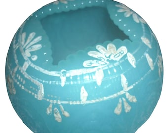 Jarrón antiguo victoriano de cristal satinado azul con forma de rosa y flores pintadas a mano de 10 cm (4 pulgadas)