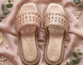 Ciabatte intrecciate metallizzate fatte a mano / Sandali bassi intrecciati in ecopelle, sandali da sposa