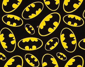 Tela con licencia de DC Comics con el logo de Batman - De 1/4 a yarda completa - 100% algodón - Algodón para acolchado