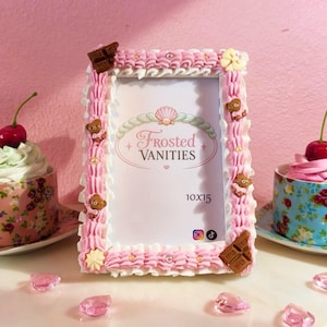 Marco de fotos estilo tarta falsa rosa 10x15 | Detalles de chocolate en arcilla polimérica | Decoración de mesa o pared