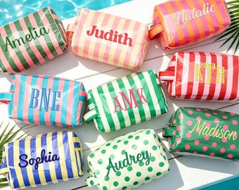Op maat gemaakte gestreepte toilettas, gepersonaliseerd reisetui, waterdichte naam make-up organizer
