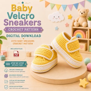 Op de afbeelding: Gehaakte babysneakers in geel en wit met klittenbandsluitingen. De afbeelding bevat de tekst "Baby Velcro Sneakers Crochet Pattern" en "Digital Download". De sneakers worden op een houten oppervlak weergegeven.