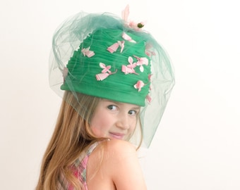 Vintage Hat Young Girl's Women's Beehive Green Pleated Organza Hat w/ Pink Flowers & Netting Mid Century Cloche - 1950's