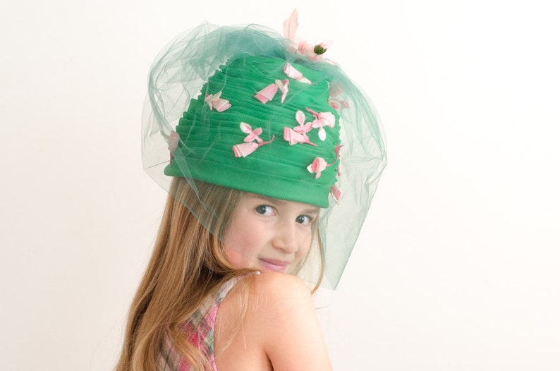 Vintage Hat Young Girl's Women's Beehive Green Pleated Organza Hat w/ Pink Flowers & Netting Mid Century Cloche 1950's image 1