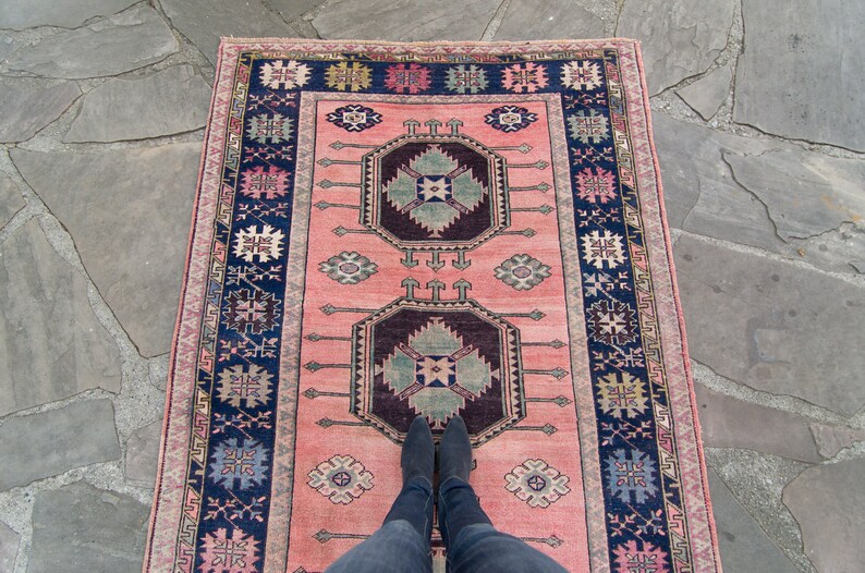 Vintage 51 x 122 Oushak Rug Hand Knotted Medallion Design Pink Blue Wool Large Area Rug 1960s FREE DOMESTIC SHIPPING image 3