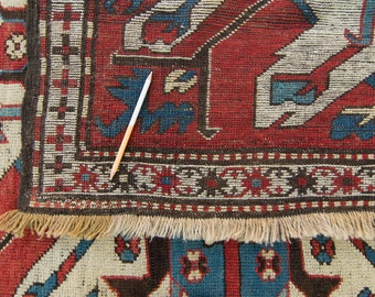 アンティーク 4'6” x 6'11” カラバグ ダブルイーグルラグ