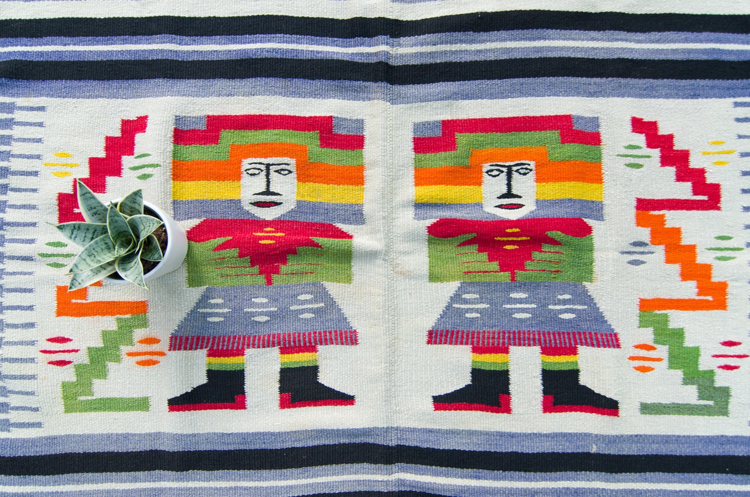 Vintage Mexican Figural Striped Blanket Handwoven Wool Wall Decor Hanging - Années 1940