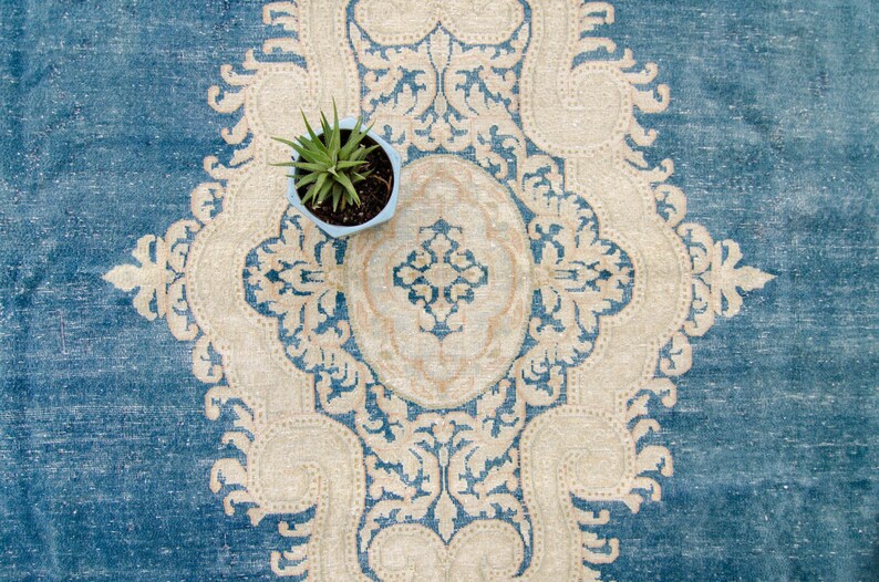 Vintage 9'6 x 13'1 Medallion Blue Beige Floral Distressed Rug Hand Knotted Wool Area Rug 1940s FREE DOMESTIC SHIPPING image 5