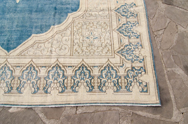 Vintage 9'6 x 13'1 Medallion Blue Beige Floral Distressed Rug Hand Knotted Wool Area Rug 1940s FREE DOMESTIC SHIPPING image 3