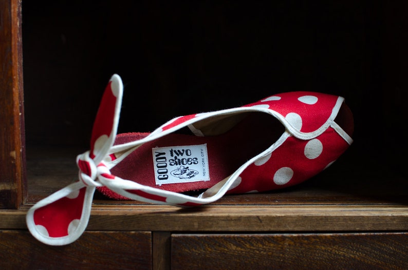 Rare Vintage Goody Two Shoes New York City Platforms