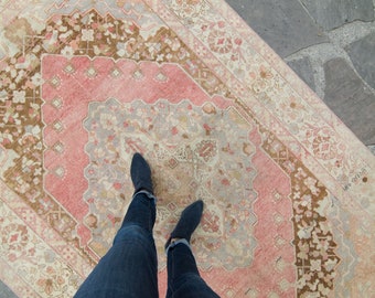 Vintage 5'6" x 9'1" Rug Oushak Floral Distressed Ushak Oushak Large Wool Pile Hand-Knotted Rug 1940s - FREE DOMESTIC SHIPPING