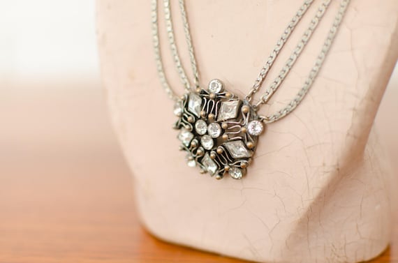 Vintage Metal Rhinestone Necklace / Jewelry - Art… - image 3