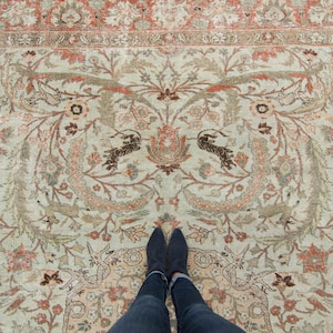 Antique 93 x 12'2 Hand Knotted Figural Medallion Beige Terra Cotta Low Pile Wool Tree of Life Rug 1920s FREE DOMESTIC SHIPPING image 3