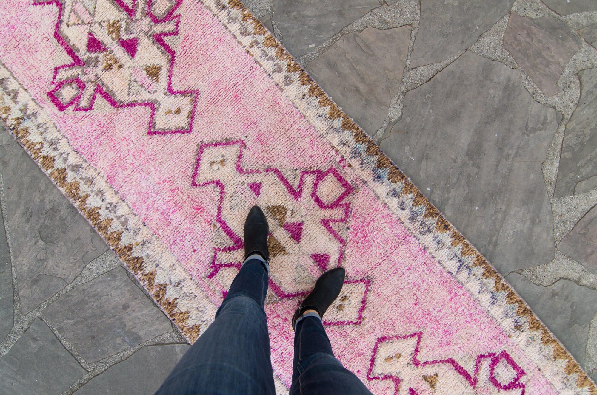 Vintage 3'5 X 10'2 Runner Bordered Medallions Rose Marron Handmade Wool 1960S - Livraison Nationale 