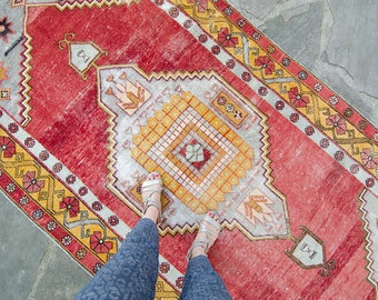 Vintage 4'9" x 10'11" Rug Geometric Medallion Floral Red Goldenrod Hand-Knotted Pile Wide Runner 1950's - FREE DOMESTIC SHIPPING