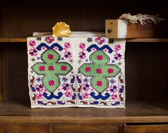 Ottoman antique grec brodé à la main de fil de table en lin de fil de soie brodé de fil de table, serviette de dot