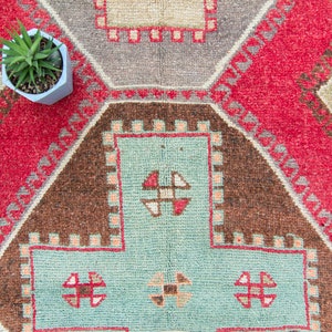 Vintage 4 x 157 Rug Lake Van Handwoven Geometric Medallion Red Wool Wide Hand-Knotted Runner 1960s FREE DOMESTIC SHIPPING image 4