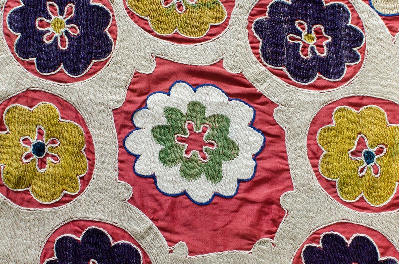 Vintage Suzani 53 x 88.5 Uzbek Magenta Green Hand-Embroidered Floral Design Samarkand Blanket Bed Throw Wall Hanging 1930's image 6