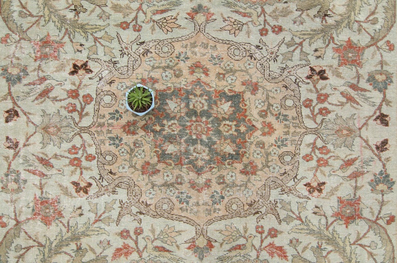 Antique 93 x 12'2 Hand Knotted Figural Medallion Beige Terra Cotta Low Pile Wool Tree of Life Rug 1920s FREE DOMESTIC SHIPPING image 4