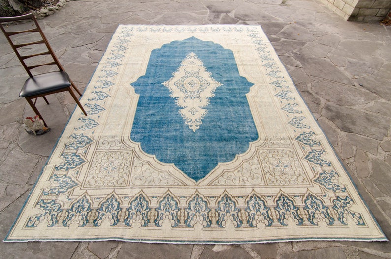Vintage 9'6 x 13'1 Medallion Blue Beige Floral Distressed Rug Hand Knotted Wool Area Rug 1940s FREE DOMESTIC SHIPPING image 6