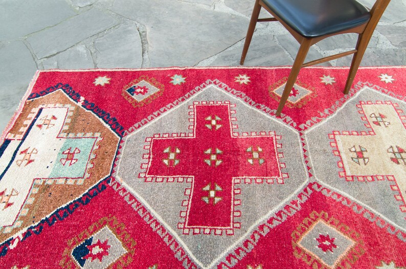 Vintage 4 x 157 Rug Lake Van Handwoven Geometric Medallion Red Wool Wide Hand-Knotted Runner 1960s FREE DOMESTIC SHIPPING image 5