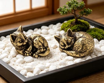 Small Artistic Brass Kitten Decor | Modern Mini Cat Statue | Creative Desktop Accessory | Retro Spirit Animal Mascot | Brass Collector Gift