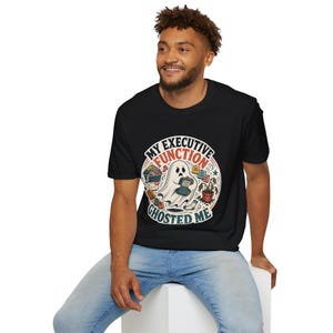 Min chefsfunktion spökade mig t-shirt | Spöktecknad film, tema mental hälsa