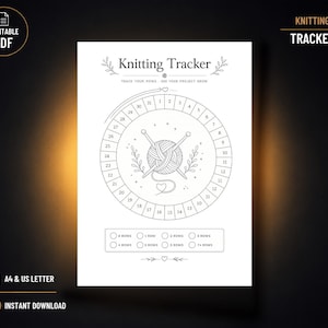 Puede incluir: Una hoja de seguimiento de tejido en PDF imprimible de color blanco con el texto Knitting Tracker y Track Your Paws See Your Project Grow. El diseño incluye un contador de filas circular numerado del 1 al 31, un ovillo central y agujas.