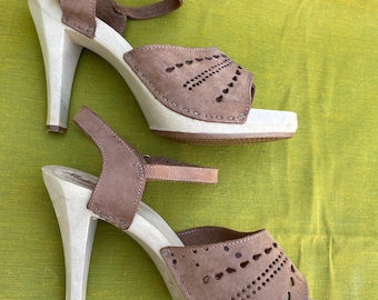 vintage 70s 80s mocha cutout Italian leather platform sandals