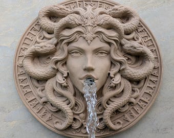 Water spitter Medusa Water feature for pool Wall hanging fountain