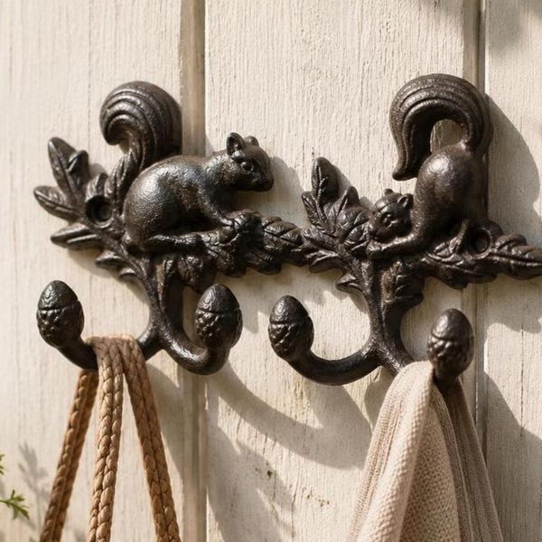 Cast Iron Squirrel Wall Hook, Acorn Multi Hook Rack, Woodland Coat Hanger, Black Rustic Garden Decor Gift