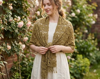 Xale de crochê amarelo mostarda: 100% algodão com renda floral, estilo boho cottagecore.