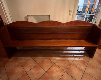 Banco de iglesia antiguo