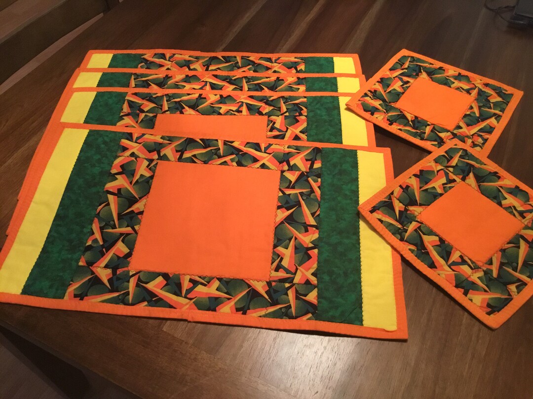 Set of 4 Homemade Quilted Placemats With 2 Matching Hot Plate Etsy