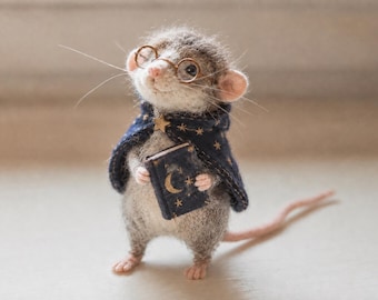 Figura de ratón de fieltro de aguja, colección de ratones de cuento, decoración animal estilo cottagecore, miniatura de lana hecha a mano.