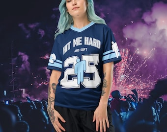 Camiseta "Golpéame fuerte y suave"