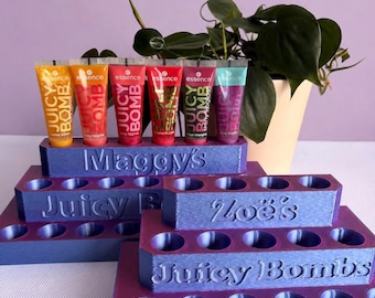 Für echte Juicy Bomb Fans - Personalisierter Lipgloss Halter mit Wunschschriftzug | Geschenk für Beauty Liebhaberin | MakeUp Aufbewahrung