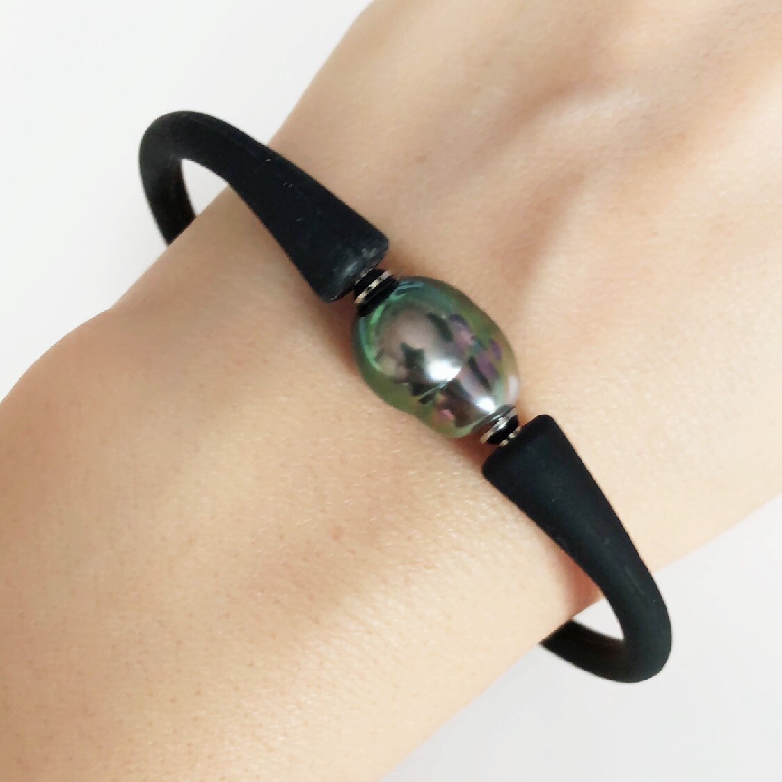 Silicone pearl best sale bracelet