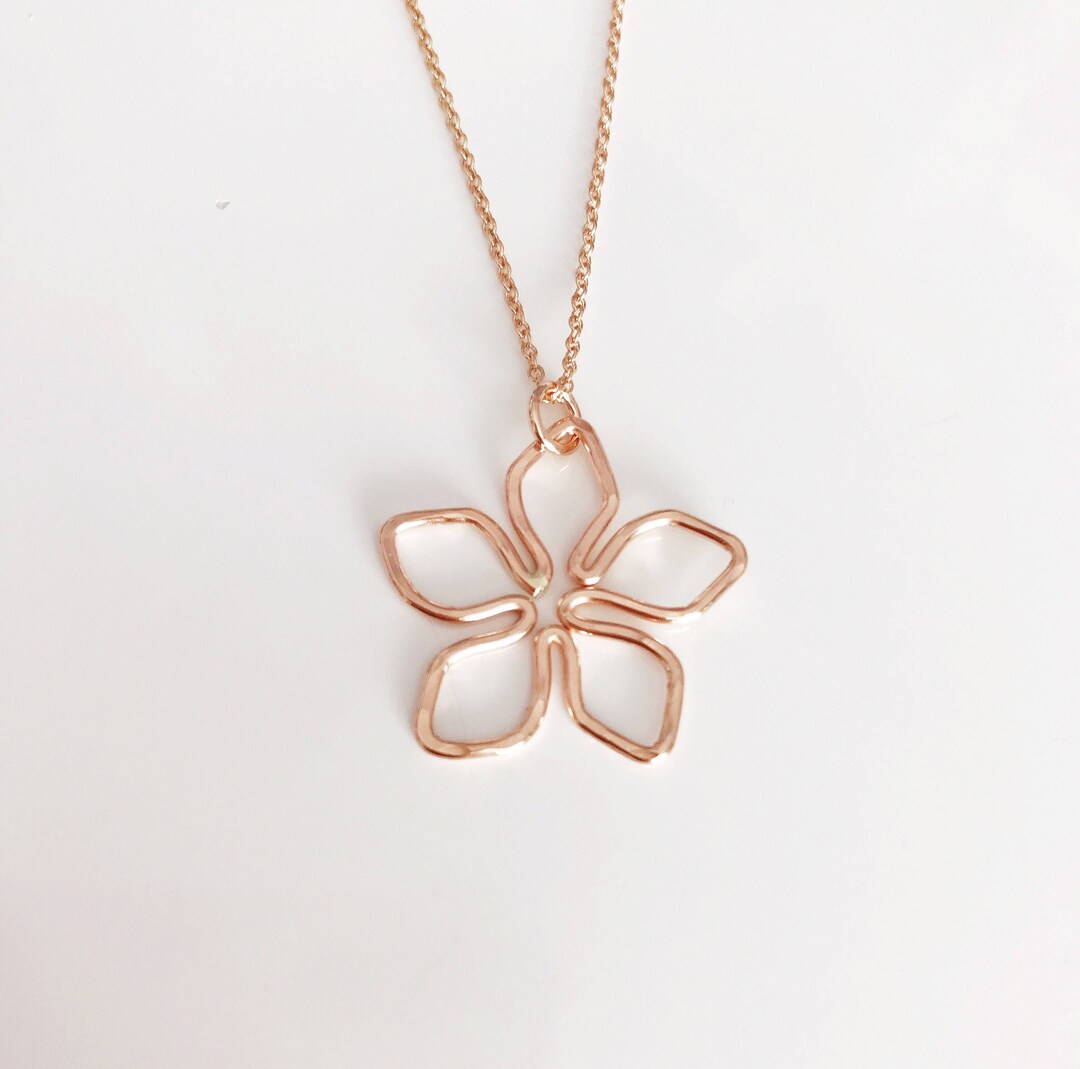 Necklace TIARE Hawaiian Flower Necklace Flower Pendant Necklace