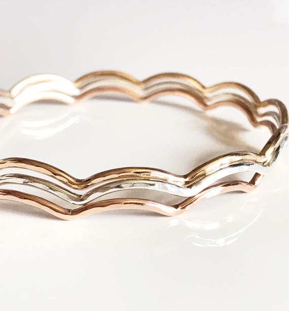 Bangle TOMI - Mermaid Scale Bangle - Wave Bangle - Wavy