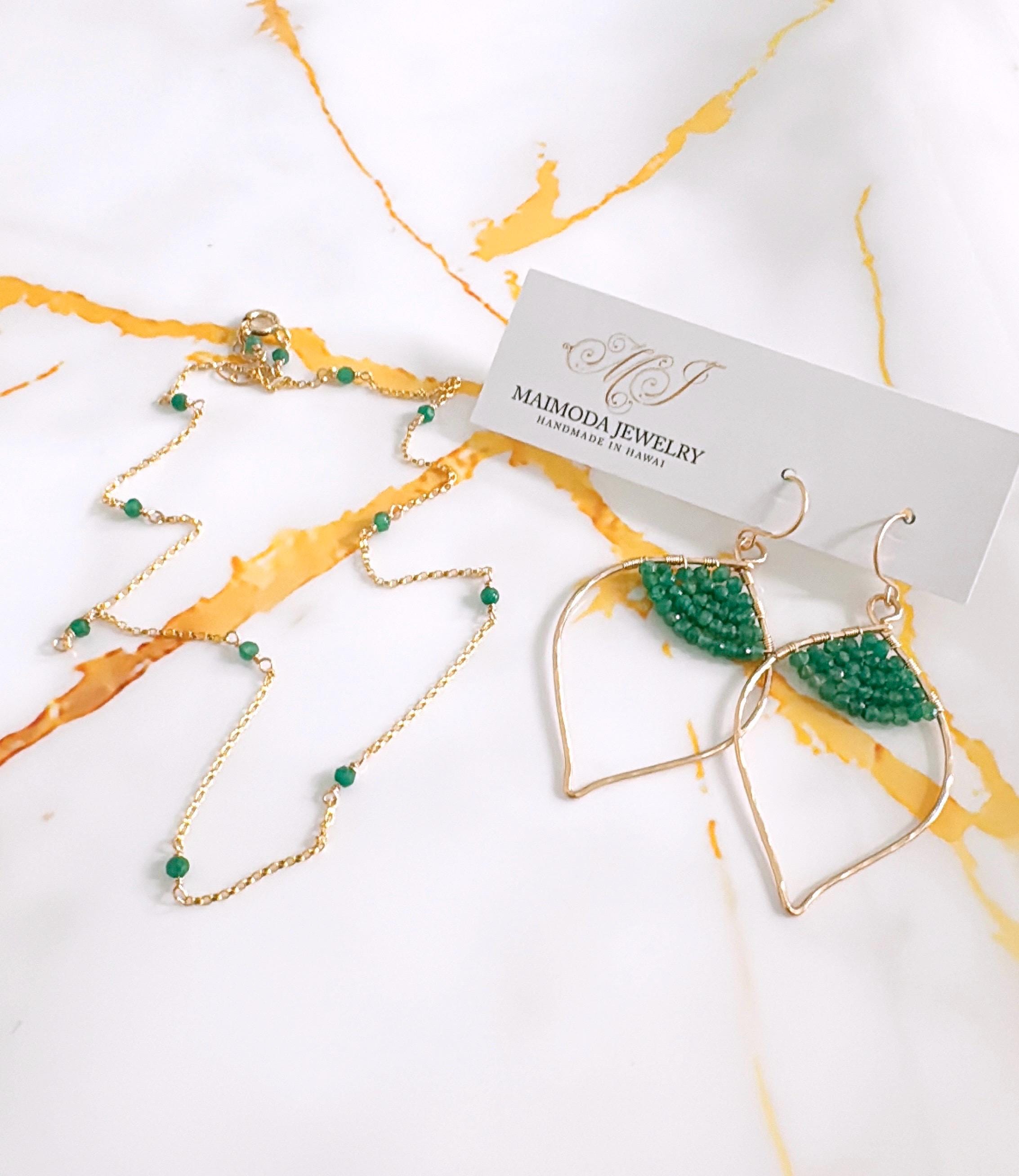 ハワイ Heirloom ゴールド バー ピアス ☆Maimoda Jewelry☆ MaimodaJewelry - Etsy