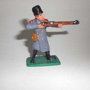 Russian WWI &quot;Siberian Rifles&quot; 54mm Tin Soldier