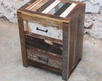 Mesita de noche de madera reciclada con 3 cajones – Cajonera de almacenamiento estilo granja envejecida
