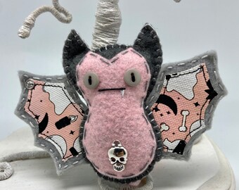 Pink gray ghost bat felt ornament, Halloween bat decor, felt decor bat, hanging vampire bat, wildlife rescue, bat fang, textile bat