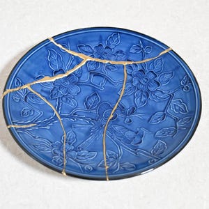Kintsugi plate, Vintage Japanese Pottery, Kyoto Floral Pattern plate, Handmade Blue Ceramic Tray, Wabi Sabi Decor