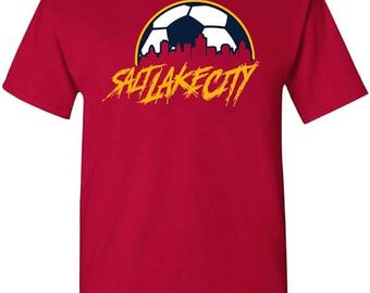 Xtreme Apparrel Team City Skyline Men's T-Shirt for Soccer Fans
