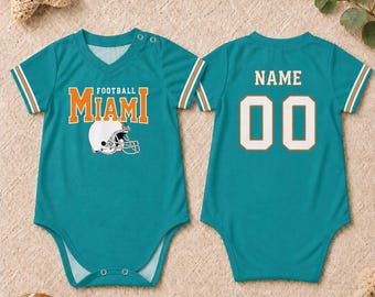 Body de bebé personalizado con diseño de fútbol americano de Miami, body de bebé con nombre y número personalizados, conjunto para el día del partido, regalo para bebés aficionados a los deportes.