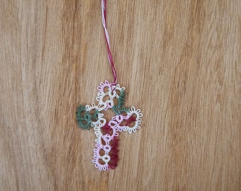 Handmade Tatted Lace Cross Bookmark - Water Lily
