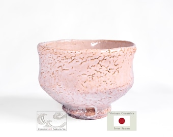 Yoshida Shūen (1940–1987) — Vintage Hagi Ware Oni-Hagi Type Diagonal Faceting Carved Matcha Bowl