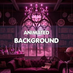 Op de afbeelding: Een donkere kamer met een paars verlicht gotisch raam, een kroonluchter en boekenplanken. Een gecapitonneerde bank staat op de voorgrond met een klein vleermuisachtig wezen dat een rol vasthoudt. De tekst ANIMATED BACKGROUND staat in het wit centraal.